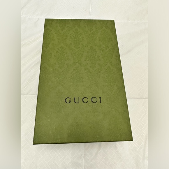 GUCCI DOUBLE G PATENT LEATHER BALLET FLAT - Picture 12 of 12